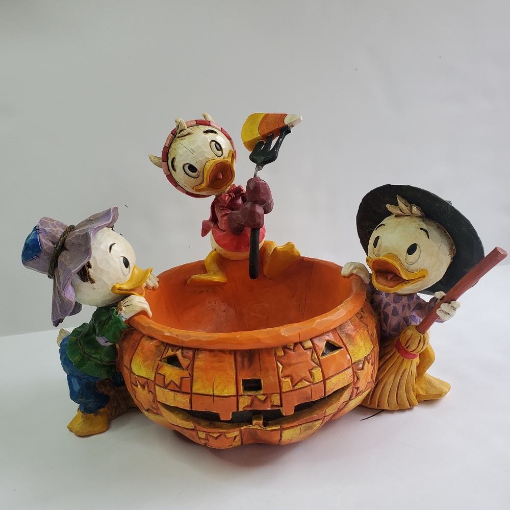 Walt Disney Showcase Collection